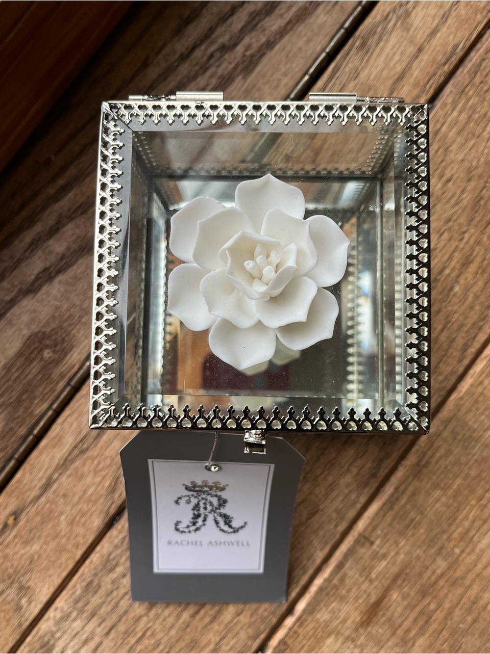 Rachel Ashwell Shabby Chic Silver Glass Mirrored Jewelry Trinket Box White Flowe - Picture 3 of 9